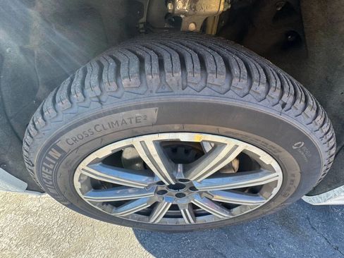 Used 2017 Audi Q7 3.0T Premium w/ Towing Package image 34