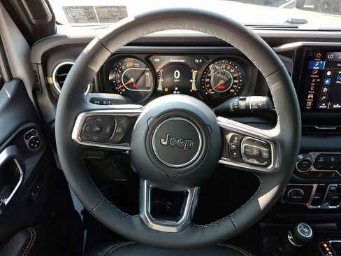 New 2026 Jeep Wrangler Unlimited Sahara AWD/4WD image 14