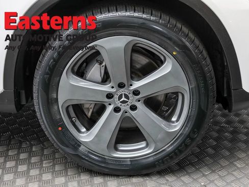 Used 2021 Mercedes-Benz GLC 300 4MATIC w/ Driver Assistance Package image 31