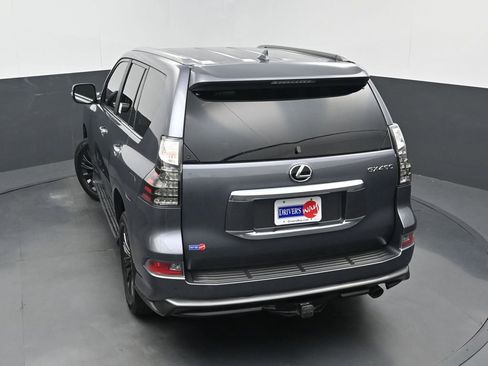 Used 2023 Lexus GX 460 Premium w/ Accessory Package AWD/4WD image 38