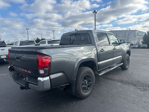 Used 2019 Toyota Tacoma SR5 image 3