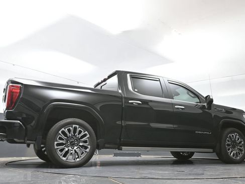 Used 2023 GMC Sierra 1500 Denali Ultimate AWD/4WD image 24