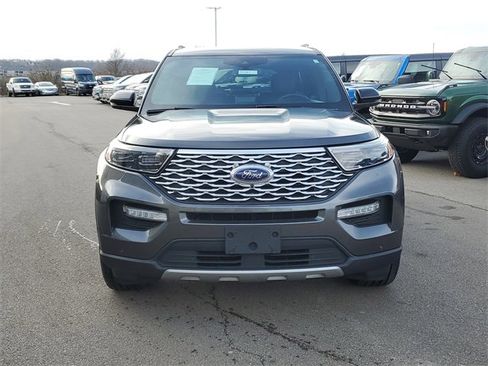 Used 2020 Ford Explorer Platinum w/ Premium Technology Package image 2