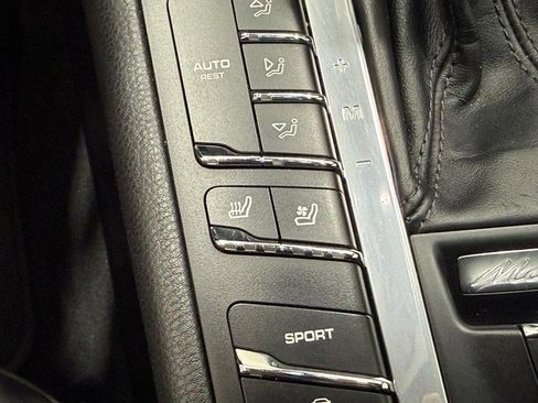 Used 2019 Porsche Macan S image 23