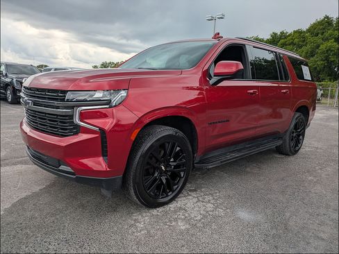 Used 2021 Chevrolet Suburban RST AWD/4WD image 8