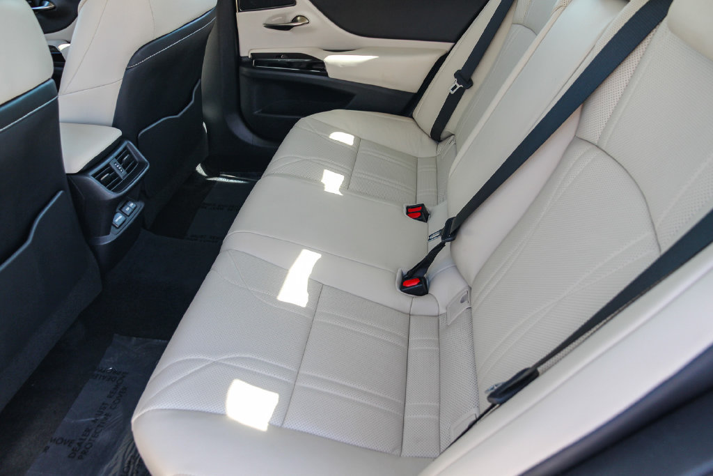 Certified 2023 Lexus ES 350 w/ Accessory Package (Z2) FWD image 20