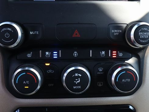 Used 2022 RAM 1500 Laramie image 37