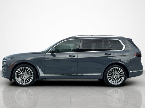 Used 2024 BMW X7 xDrive40i w/ Premium Package AWD/4WD image 2
