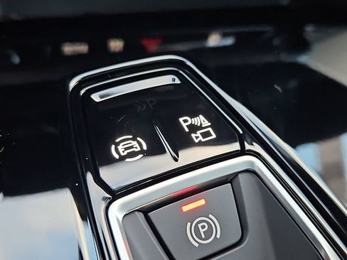 Used 2025 Audi Q5 Premium Plus AWD/4WD image 11