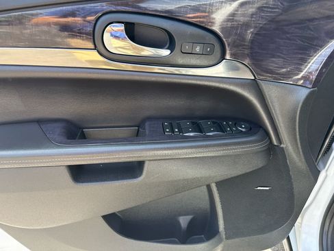 Used 2017 Buick Enclave Premium AWD/4WD image 10