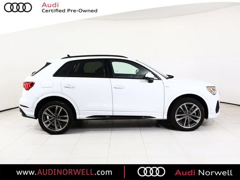 Certified 2023 Audi Q3 2.0T Premium Plus w/ Premium Plus Package AWD/4WD image 17