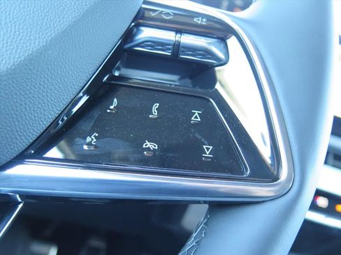 New 2026 Cadillac Optiq Luxury 2 image 19