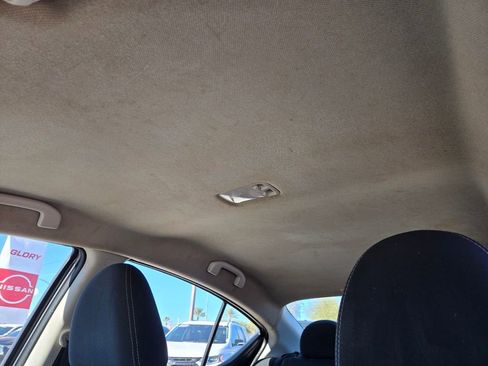 Used 2017 Nissan Versa SV image 12