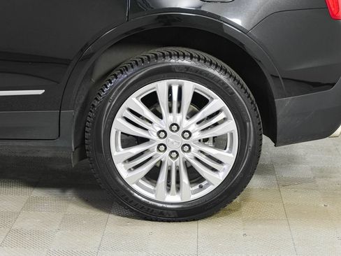 Used 2019 Cadillac XT5 Premium Luxury FWD image 39