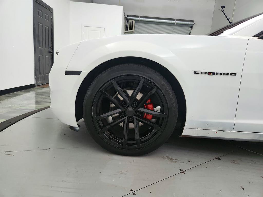 Used 2012 Chevrolet Camaro LS RWD image 26