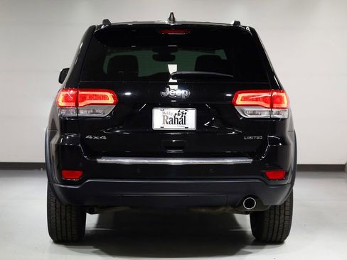 Used 2017 Jeep Grand Cherokee Limited w/ Luxury Group II image 12