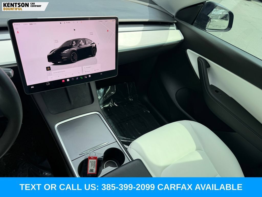 Used 2022 Tesla Model Y Performance AWD/4WD image 18