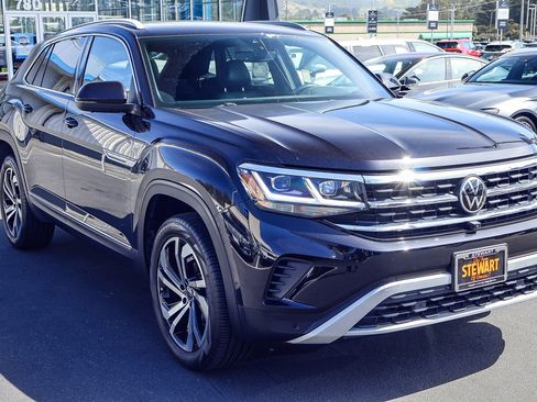 Used 2020 Volkswagen Atlas Cross Sport SEL Premium AWD/4WD image 19