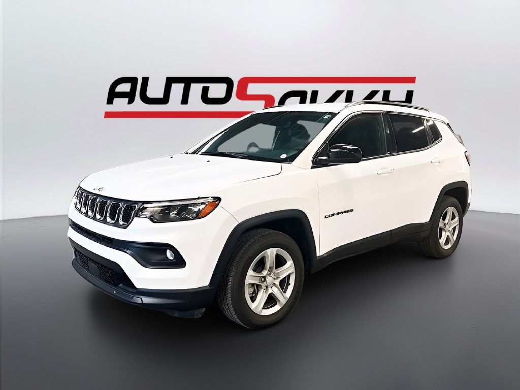 Used 2024 Jeep Compass Latitude w/ Altitude Special Edition AWD/4WD image 3