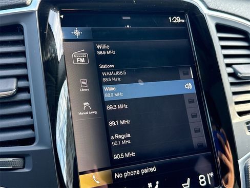 Used 2020 Volvo XC90 T8 Momentum image 12