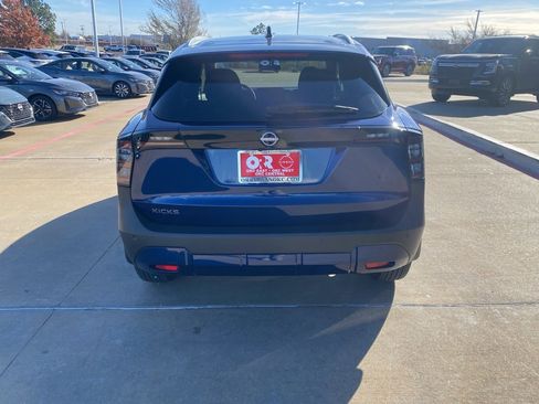 New 2026 Nissan Kicks SV w/ SV Premium Package image 4