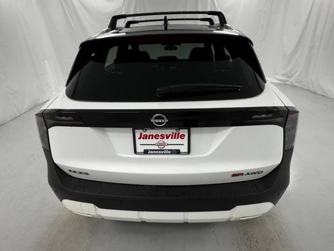 New 2026 Nissan Kicks SR w/ Cold Weather Package AWD/4WD image 4
