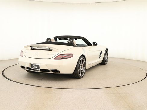 Used 2012 Mercedes-Benz SLS AMG Roadster image 6