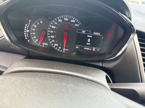 Used 2018 Chevrolet Trax LT FWD image 7