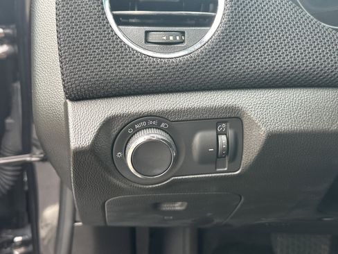 Used 2014 Chevrolet Cruze LT FWD image 4