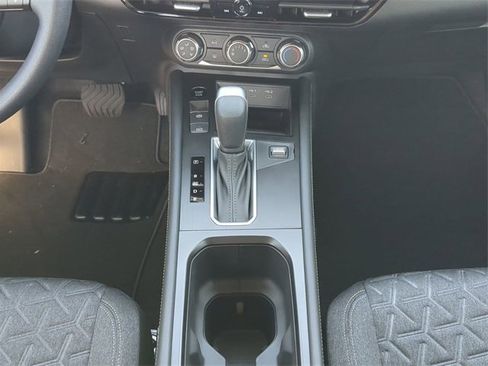 New 2025 Nissan Kicks SV image 18