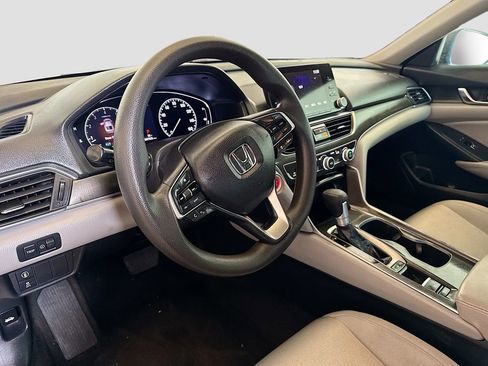Used 2018 Honda Accord LX image 11