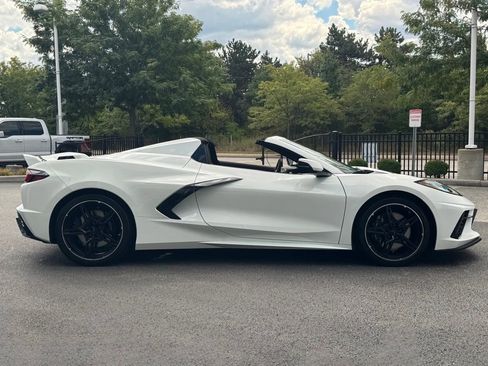 Used 2023 Chevrolet Corvette Stingray Premium Conv w/ Z51 Performance Package image 9