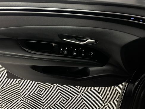 Used 2023 Hyundai Tucson Limited image 25