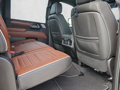 Used 2024 GMC Sierra 3500 Denali Ultimate image 20