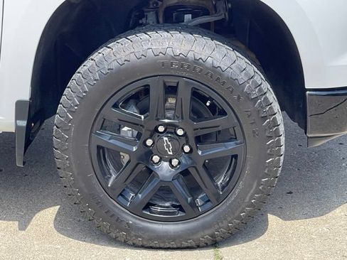 Certified 2024 Chevrolet Silverado 1500 LT Trail Boss w/ LT Trail Boss Premium Package AWD/4WD image 9