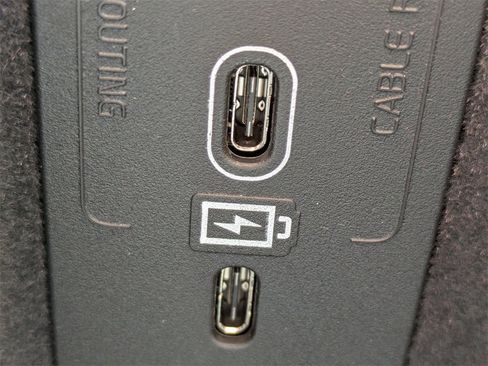 New 2026 Volvo XC60 B5 Ultra w/ Climate Package image 22