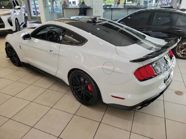 Used 2022 Ford Mustang Shelby GT500 w/ Technology Package RWD image 2