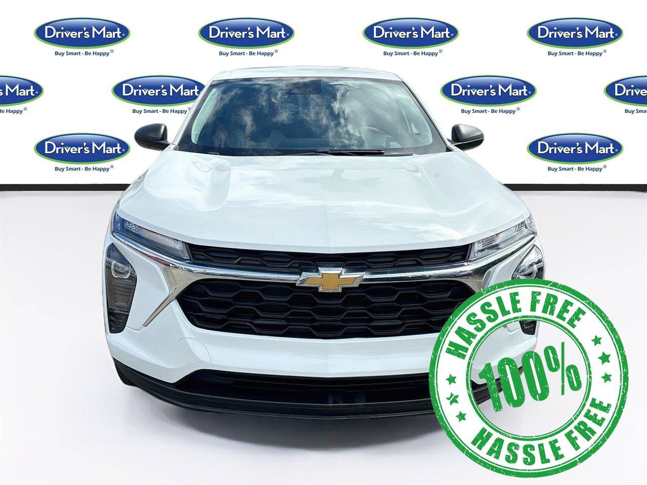 Used 2025 Chevrolet Trax LS FWD image 2