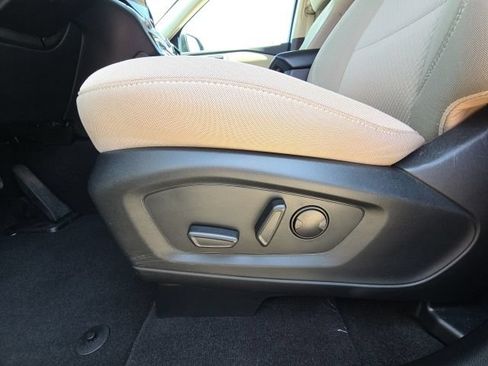 Used 2024 Ford Explorer XLT RWD image 22