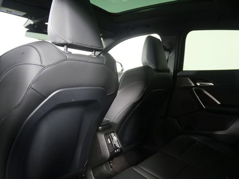 Used 2025 BMW X2 xDrive28i image 16