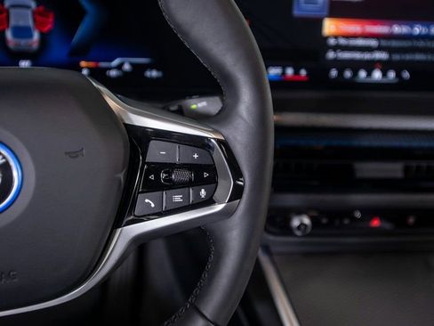 Used 2025 BMW i4 eDrive40 w/ Premium Package image 29