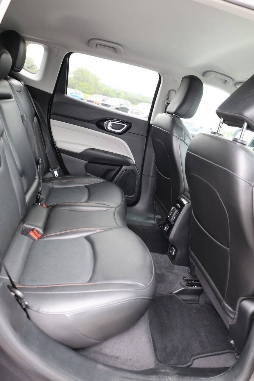 Used 2022 Jeep Compass Limited AWD/4WD image 16