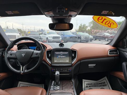 Used 2019 Maserati Ghibli S Q4 AWD/4WD image 24
