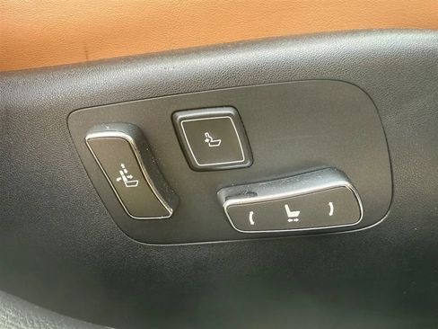 Used 2014 Lexus LS 460 w/ F Sport Package RWD image 27