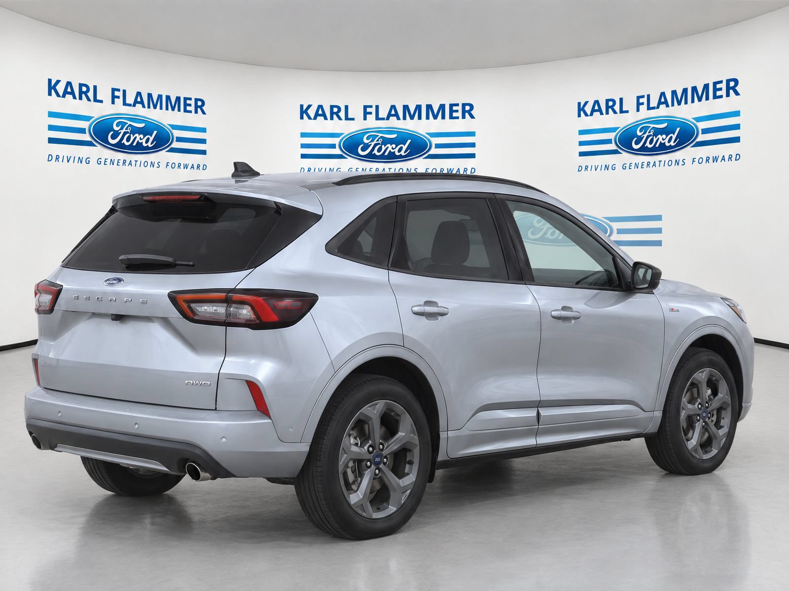 Used 2023 Ford Escape ST-Line w/ Tech Pack #1 AWD/4WD image 3
