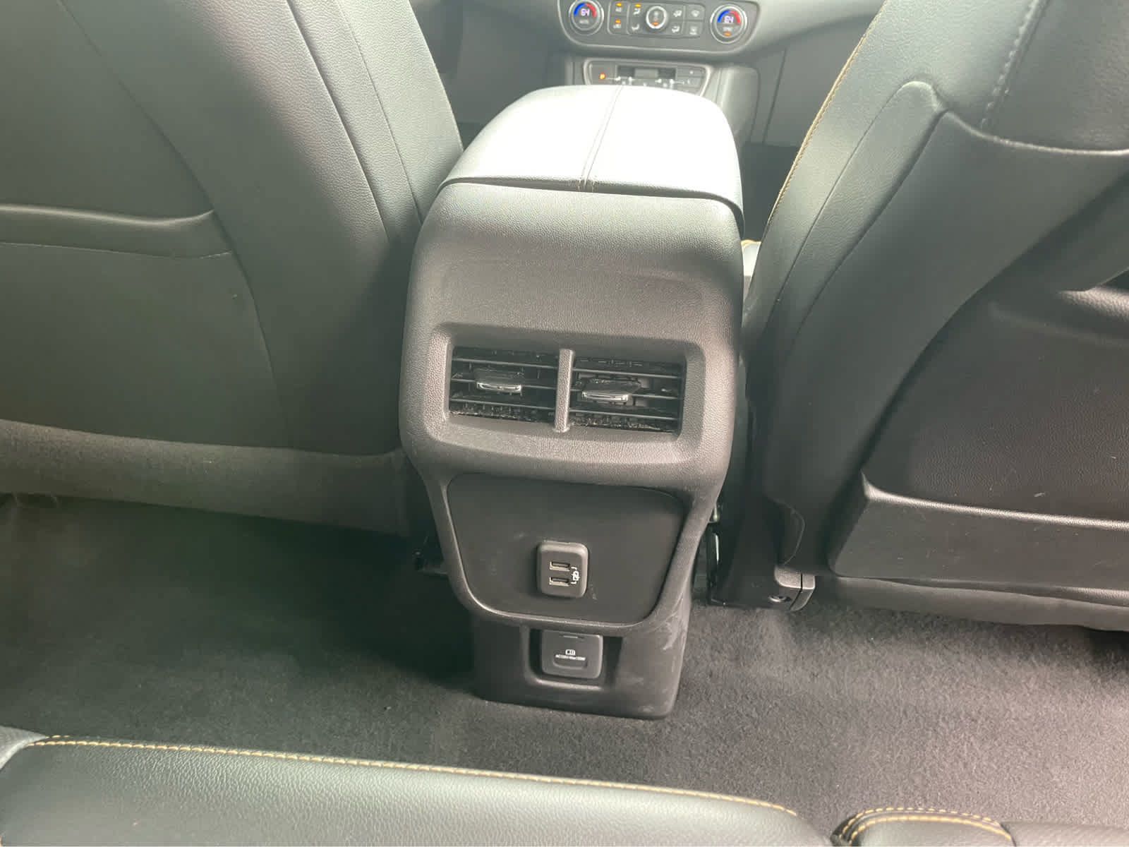 Used 2024 GMC Terrain AT4 AWD/4WD image 26