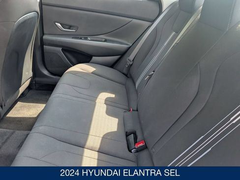 Certified 2024 Hyundai Elantra SEL FWD image 16