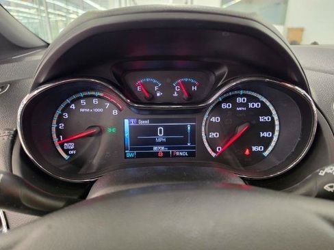 Used 2018 Chevrolet Cruze Premier FWD image 20