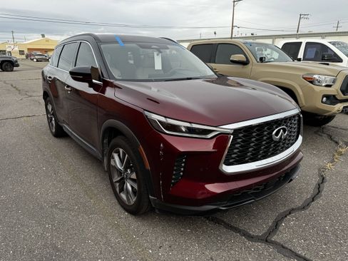 Used 2023 INFINITI QX60 Luxe w/ Vision Package image 1