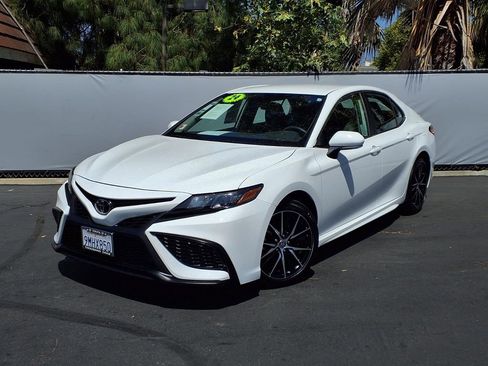 Certified 2024 Toyota Camry SE FWD image 25